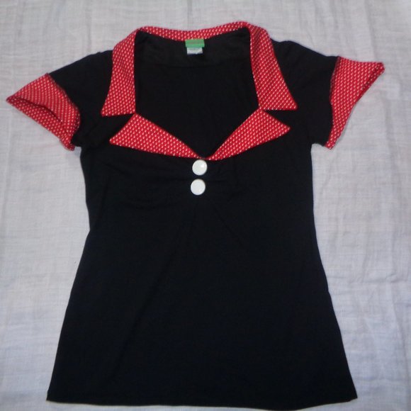 Pinky Pinups Polka Dot Collar and Trim Short Sleeve Red and White Top Size Large - Picture 1 of 3